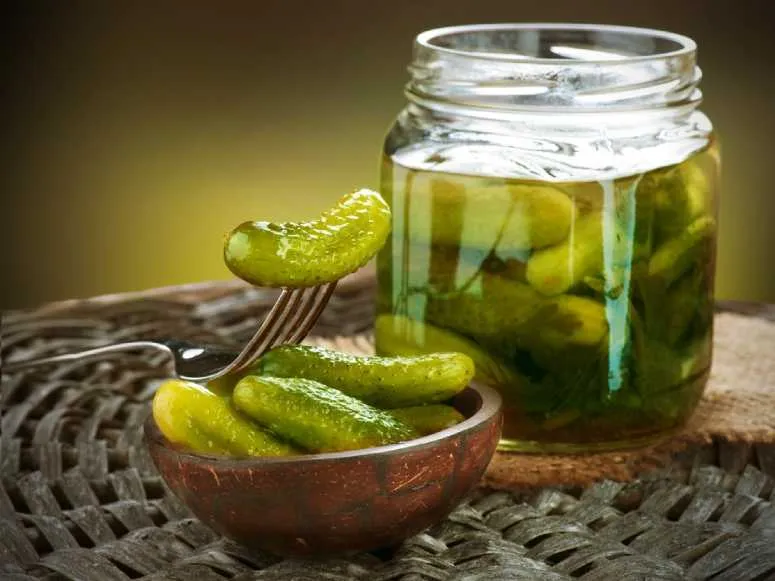 تصویر 2 از خیارشور دبه ای اعلا + قیمت فروش ویژه